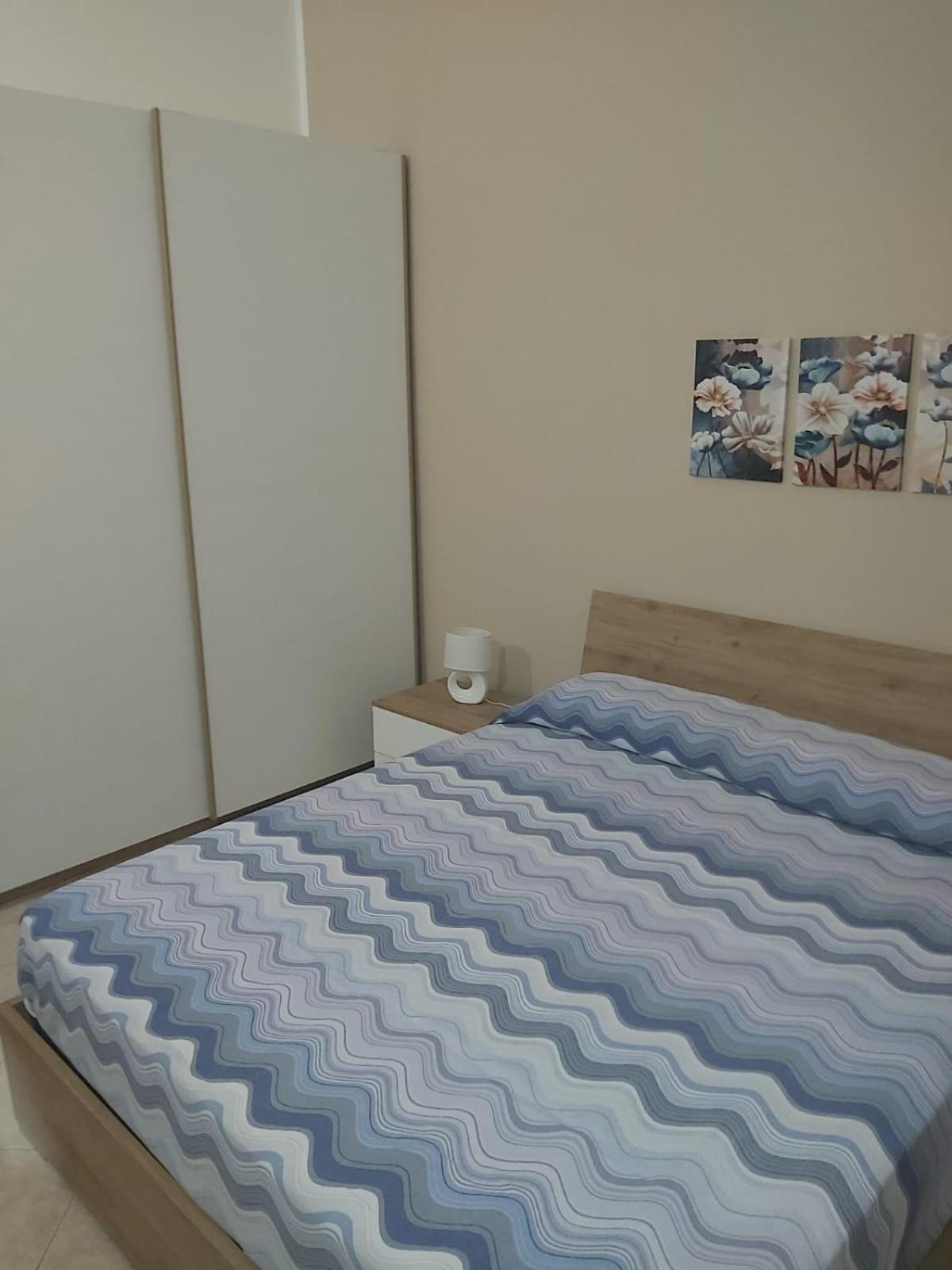 Casa Vacanza Marta Torrenova  Екстер'єр фото